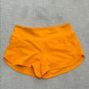 Lululemon Speed Up Mid-Rise Lined
Short 4"